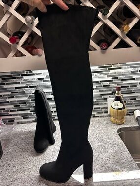 Kenneth Cole Josie Black Over the Knee Block Heel Boots - Women size 8.5 NWT